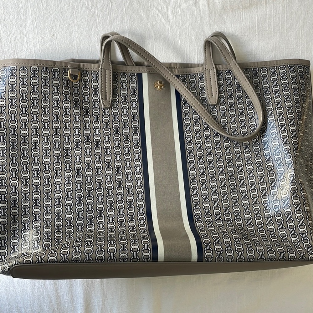 Tory Burch Grey Gemini Link Tote